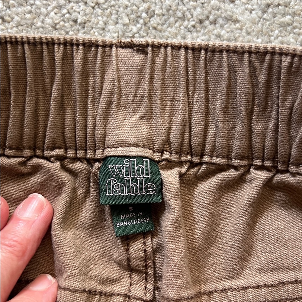 Women’s Size Small Tan Cargo Pants - Picture 4 of 8